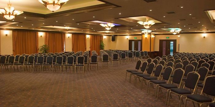 Conference Room at DoubleTree by Hilton Hotel Sighisoara - Cavaler Profile Photos of DoubleTree by Hilton Hotel Sighisoara - Cavaler 6 Consiliul Europei St. - Photo 16 of 17