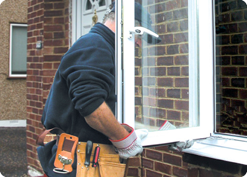  Window Repair of Fast Repair - London Mile End Road - Photo 2 of 4