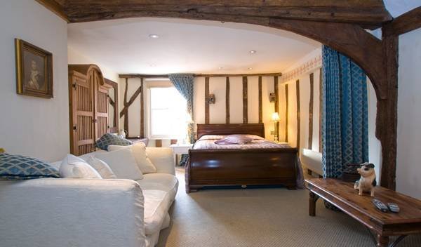  Profile Photos of The Bell Inn at Horndon on the Hill High Road Horndon on the Hill - Photo 8 of 18