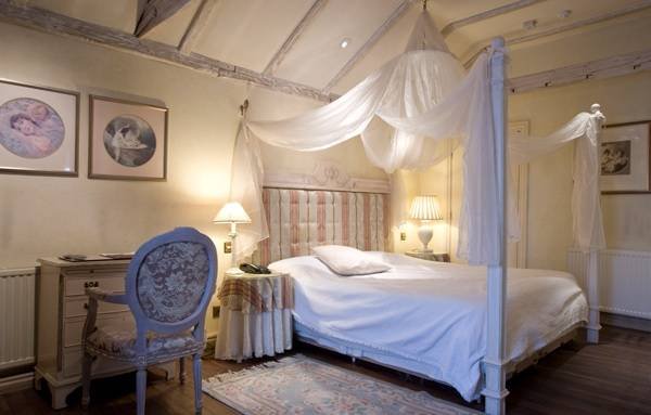  Profile Photos of The Bell Inn at Horndon on the Hill High Road Horndon on the Hill - Photo 6 of 18