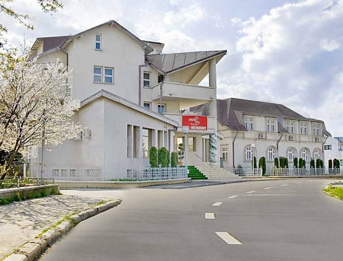  Profile Photos of Hotel Amana Inn Ion Campineanu, 1 - Photo 1 of 9