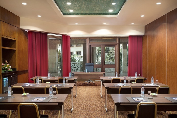 Classroom Meeting Set Up Profile Photos of Hilton Yaounde Boulevard Du 20 Mai - Photo 9 of 10