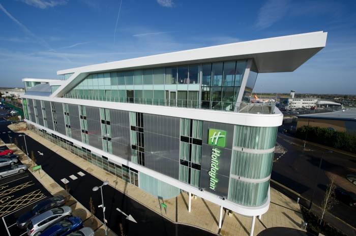 Holiday Inn Southend, Exterior Profile Photos of Holiday Inn Southend 77 Eastwoodbury Crescent - Photo 1 of 13