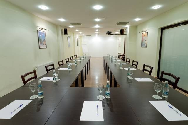 Conference room Le Petit Trianon Profile Photos of Trianon Hotel Bucharest 9, Grigore Cobalcescu - Photo 10 of 12