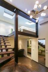 Trianon Hotel Bucharest 9, Grigore Cobalcescu 