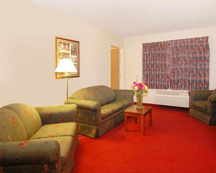  Profile Photos of Comfort Suites Yakima 3702 Fruitvale Boulevard - Photo 5 of 5