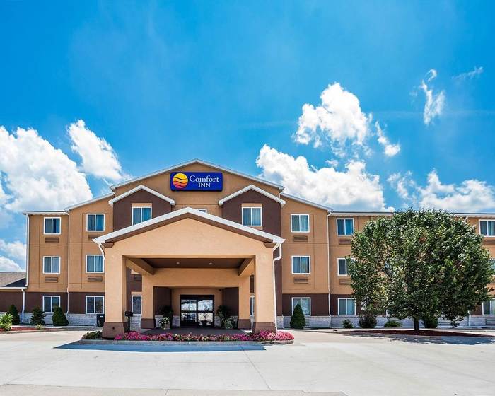  Profile Photos of Comfort Inn Moberly 1801 West Outer Road - Photo 4 of 5