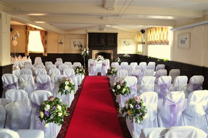  Profile Photos of The White Lion Hotel Market Cross Place - Photo 5 of 14