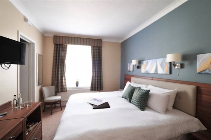  Profile Photos of The White Lion Hotel Market Cross Place - Photo 10 of 14