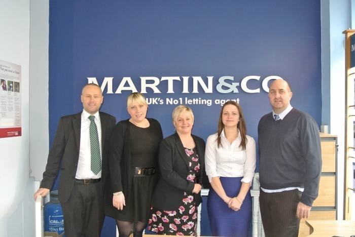  Profile Photos of Martin & Co Ashford Letting Agents 2 Middle Row - Photo 3 of 6