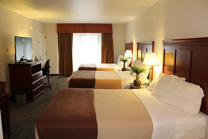  Profile Photos of HOTEL EREAL 3580 El Camino Real - Photo 1 of 5