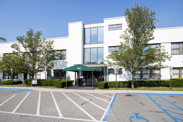  New Album of Alexander M Barsky, DDS 520 Franklin Avenue Suite L-11 - Photo 7 of 7