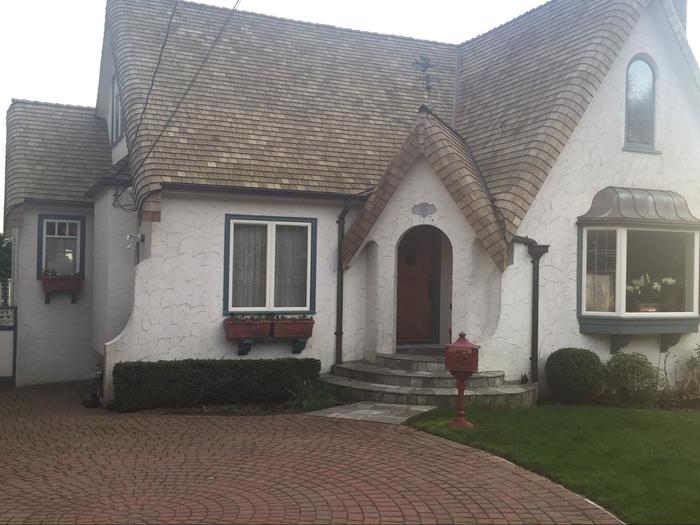  Profile Photos of West Coast Roof Cleaning 3139 St Catherines St - Photo 4 of 5