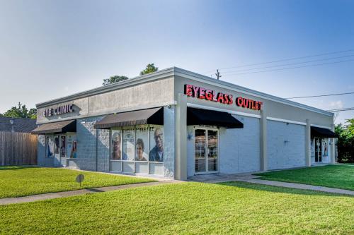  Profile Photos of Houston Eye Doctor 4899 Griggs Road - Photo 2 of 4