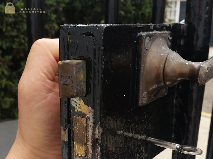 Walsall Locksmiths | 01922 666 475 | http://www.walsall-locksmiths.co.uk/ Walsall Locksmiths of Walsall Locksmiths Lichfield St - Photo 7 of 10 Walsall Locksmiths | 01922 666 475 | http://www.walsall-locksmiths.co.uk/ Walsall Locksmiths of Walsall Locksmiths Lichfield St - Photo 7 of 10