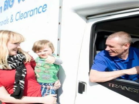  New Album of Nice Man Big Van 30 Southview Close - Photo 2 of 2