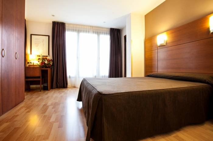  Profile Photos of Hotel Via Augusta 63 augusta - Photo 1 of 6