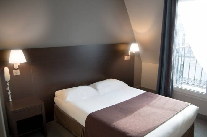  Profile Photos of Hotel des Ecrivains 8 rue Coypel - Photo 4 of 8