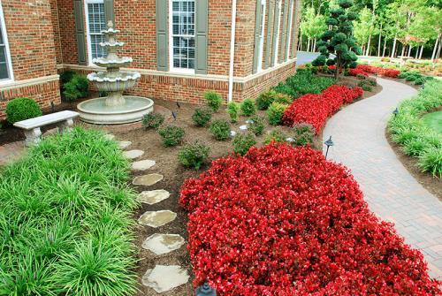  Profile Photos of Compass Landscaping LLC Serving Area - Photo 4 of 4