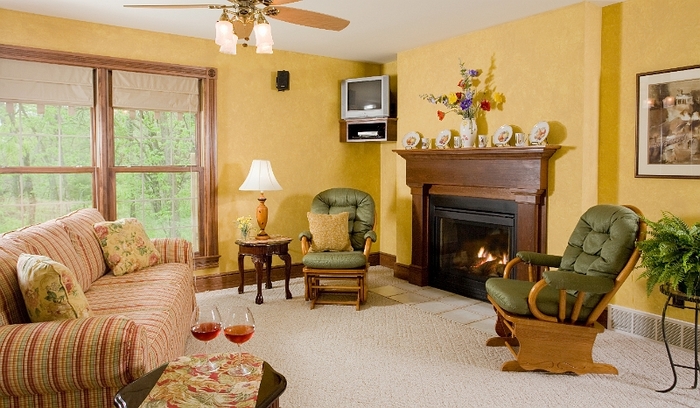  Profile Photos of Garth Woodside Mansion Bed and Breakfast 11069 New London Gravel Road - Photo 14 of 16