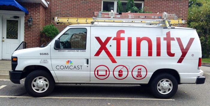 Profile Photos of XFINITY Store by Comcast 30815 Barrington St - Photo 3 of 4