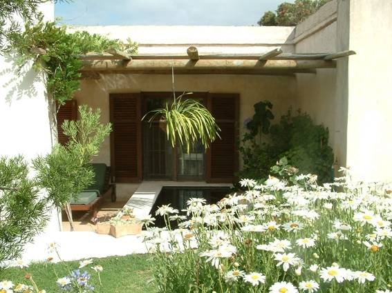  Profile Photos of Earth Cottage Self-catering, Hermanus Mountain Rose Drive, Hemel-en-Aarde Valley - Photo 6 of 7