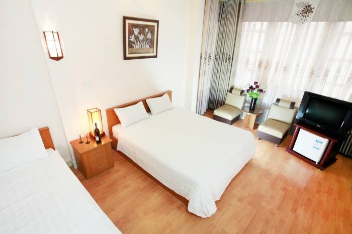 Family room with balcony Profile Photos of Especen hotel 28 Tho Xuong street, Hoan Kiem district - Photo 22 of 23