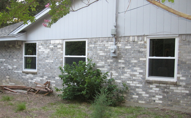  New Album of Affordable Replacement Window Systems 835 E Lamar Blvd, 125 - Photo 2 of 7