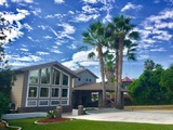Pelican Replacement Windows, Vista