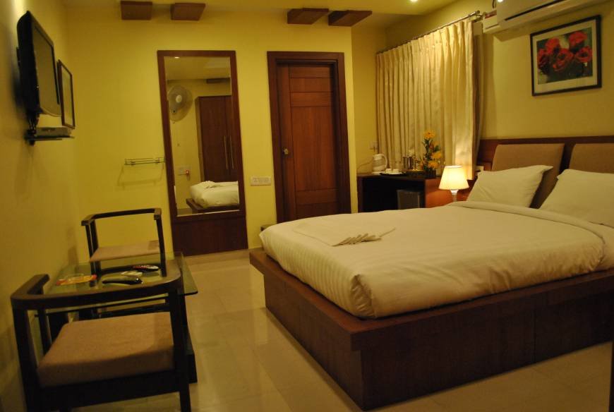  Pricelists of Sri Madhurainn madhapur madhura plaza 1-99/14/a - Photo 3 of 3
