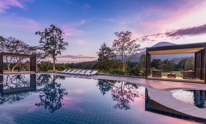 Swimming Pool Swimming Pool of Chatrium Golf Resort Soi Dao Chanthaburi 224 Moo 2, Tambol Tubsai, Amphoe Pong Nam Ron - Photo 4 of 7