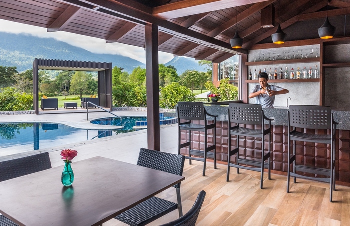 Pool Bar Swimming Pool of Chatrium Golf Resort Soi Dao Chanthaburi 224 Moo 2, Tambol Tubsai, Amphoe Pong Nam Ron - Photo 6 of 7