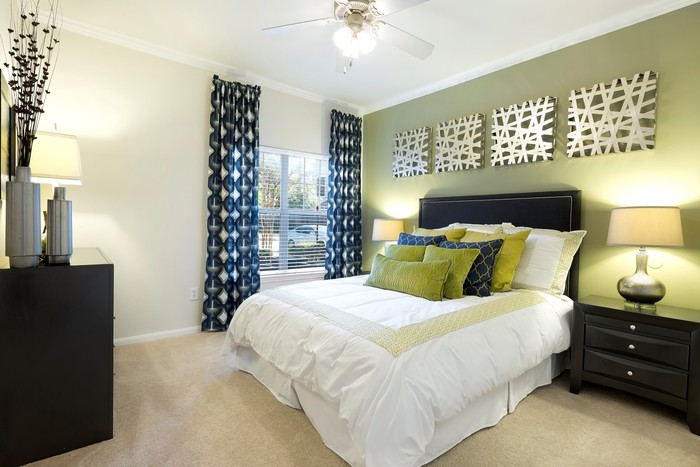  Profile Photos of Indigo Pointe Apartments 3033 Bardin Rd - Photo 4 of 8