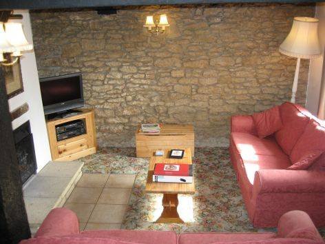  Pricelists of Jasmine Cottage, Self catering accommodation in a Wiltshire Village near Bath High Street - Photo 1 of 1