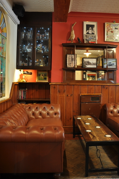  New Album of The Clothiers Arms 1 Bath Road - Photo 3 of 5