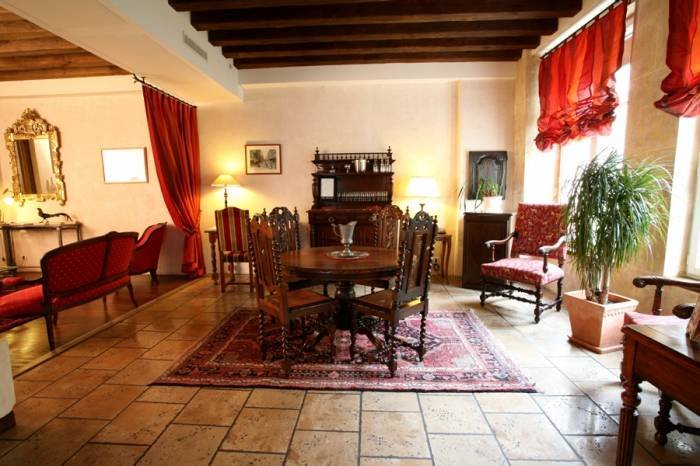  Profile Photos of Hostellerie du Marais 30, rue de Turenne - Photo 4 of 11