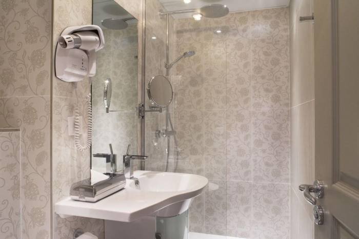  Profile Photos of Hostellerie du Marais 30, rue de Turenne - Photo 9 of 11
