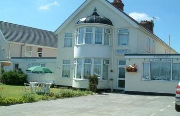  Profile Photos of Midway Holiday Flats 19,Marine Parade - Photo 7 of 8