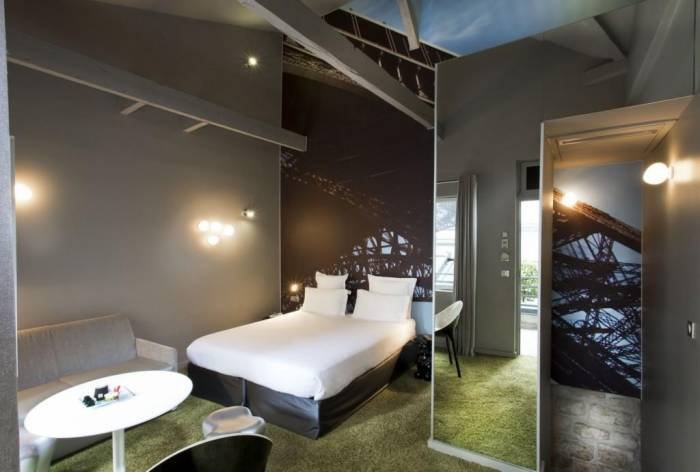  Profile Photos of Hotel Valadon Colors 16, rue Valadon - Photo 6 of 9