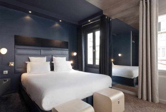  Profile Photos of Hotel Valadon Colors 16, rue Valadon - Photo 7 of 9