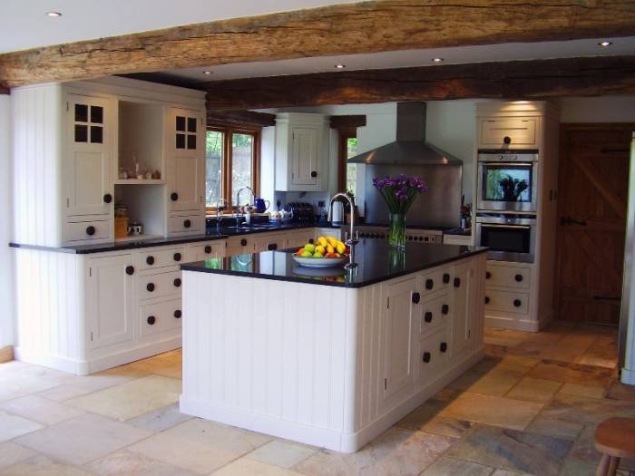 OLYMPUS DIGITAL CAMERA          Profile Photos of The English Rose Kitchen Company Back Lane - Photo 15 of 37
