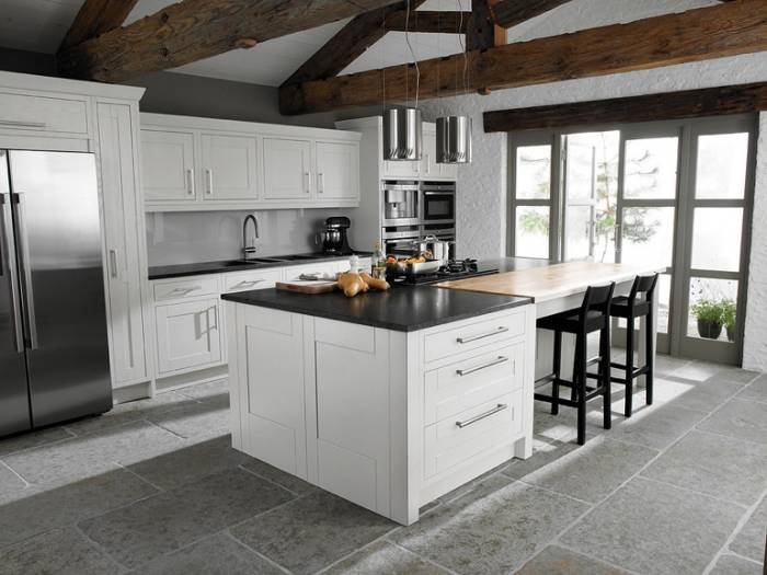  Profile Photos of The English Rose Kitchen Company Back Lane - Photo 26 of 37
