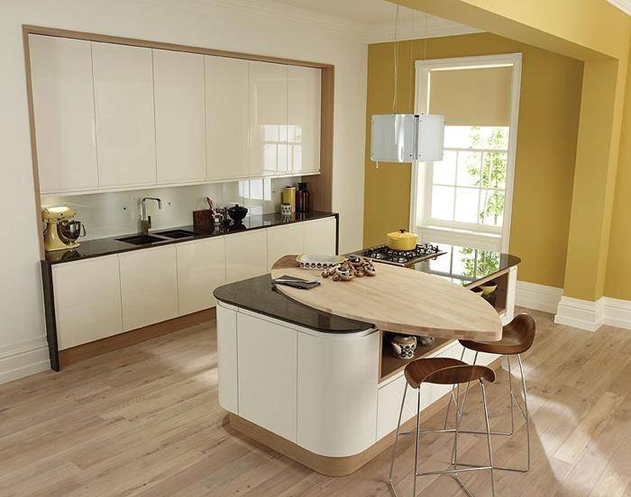  Profile Photos of The English Rose Kitchen Company Back Lane - Photo 28 of 37