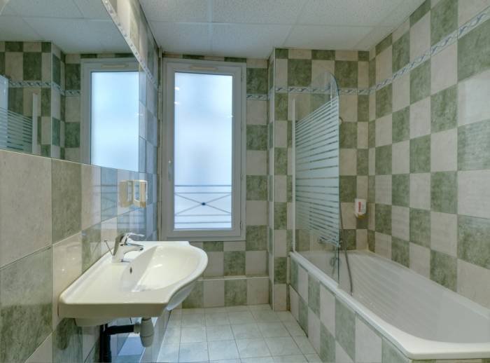  Profile Photos of Hotel Parisiana 21 rue Chabrol - Photo 6 of 8