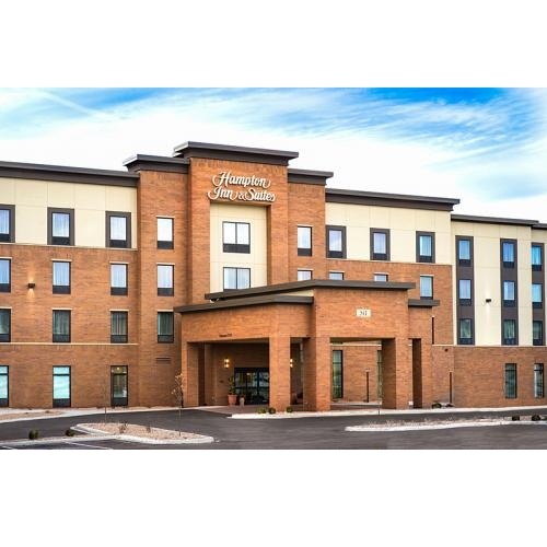  Profile Photos of Hampton Inn & Suites La Crosse Downtown 511 3rd Street North - Photo 1 of 4