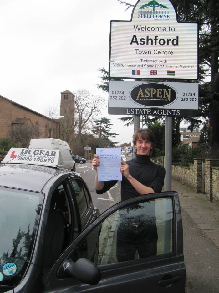                                 Profile Photos of Emercency Driving Test and Car Hire for Test London Ealing village - Photo 3 of 3