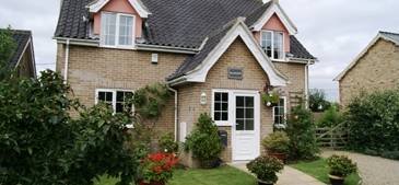  Profile Photos of Bankside B&B The Hills, Uggeshall - Photo 1 of 2