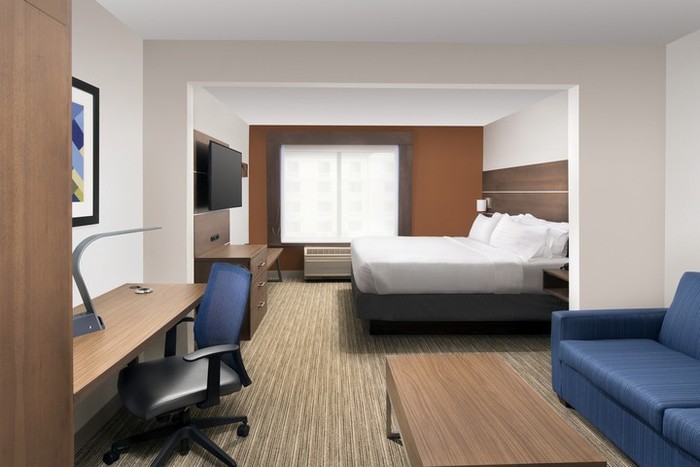  Profile Photos of Holiday Inn Express & Suites Baltimore - BWI Airport North 1510 Aero Drive - Photo 9 of 22