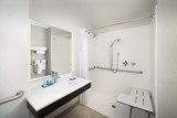  Holiday Inn Express & Suites Baltimore - BWI Airport North 1510 Aero Drive 