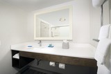  Holiday Inn Express & Suites Baltimore - BWI Airport North 1510 Aero Drive 
